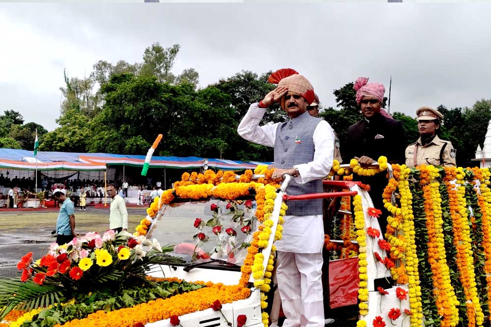 उप मुख्यमंत्री राजेंद्र शुक्ल ने स्वतंत्रता संग्राम और लोकतंत्र सेनानियों को किया गया