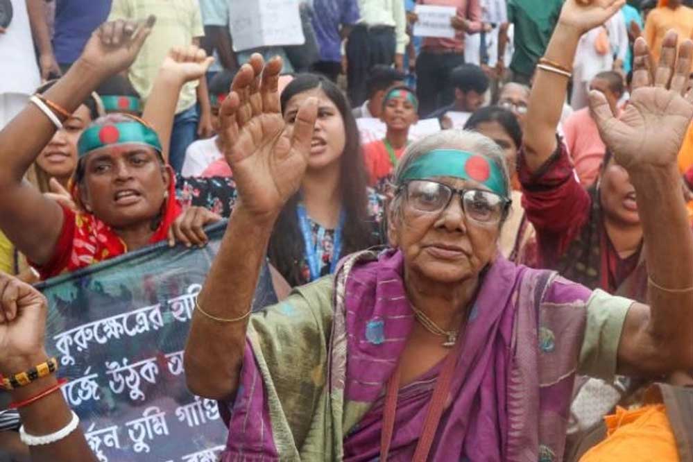 भारत के तीन पड़ोसी मुल्क- पाकिस्तान, बांग्लादेश और अफगानिस्तान क्राइसिस जोन में बदल चुके, हिंदू की हालत नाजुक