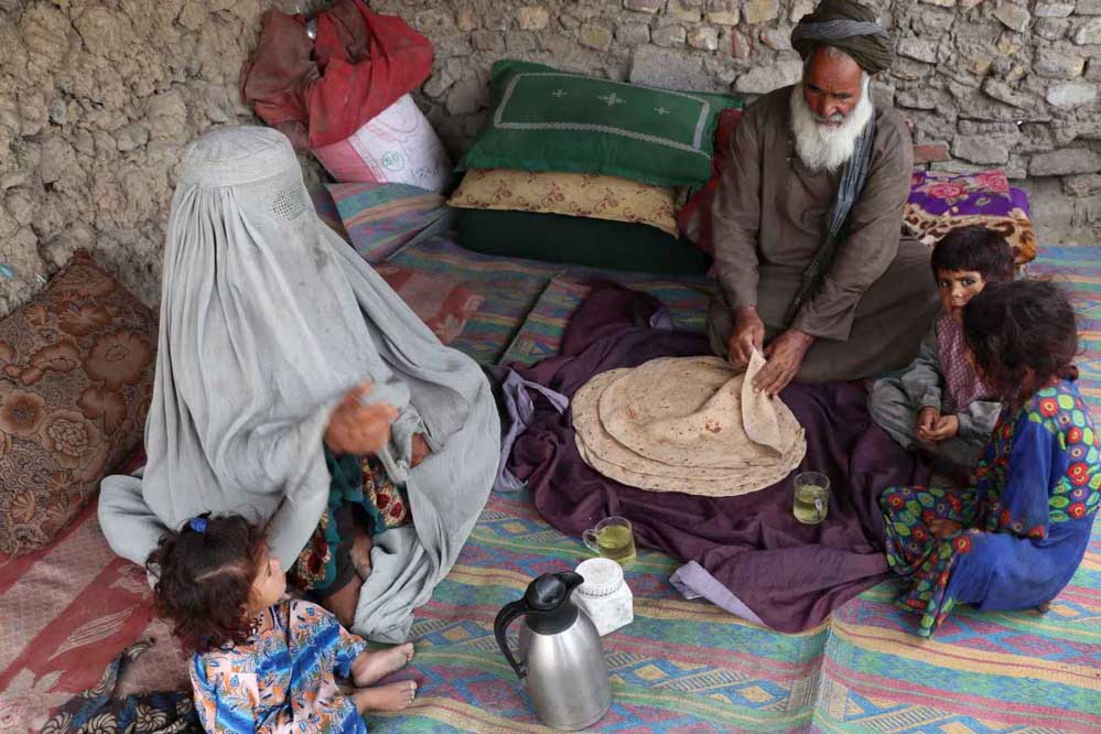 तालिबानी सरकार को मान्यता नहीं मिलने से फंड किए जा रहे निरस्त