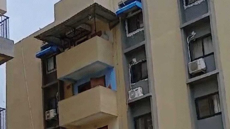 Rachna Tower लूट Case में कोई सुराग नहीं, पुलिस नेघटना का किया रिक्रिएशन