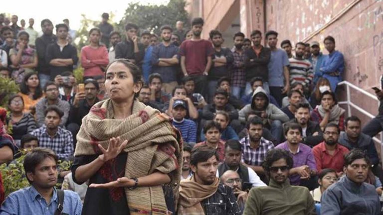 अब पता चलेगा JNU में पढ़ने वालों में कितने किस जाति और मजहब के, गणना पर झुका प्रशासन