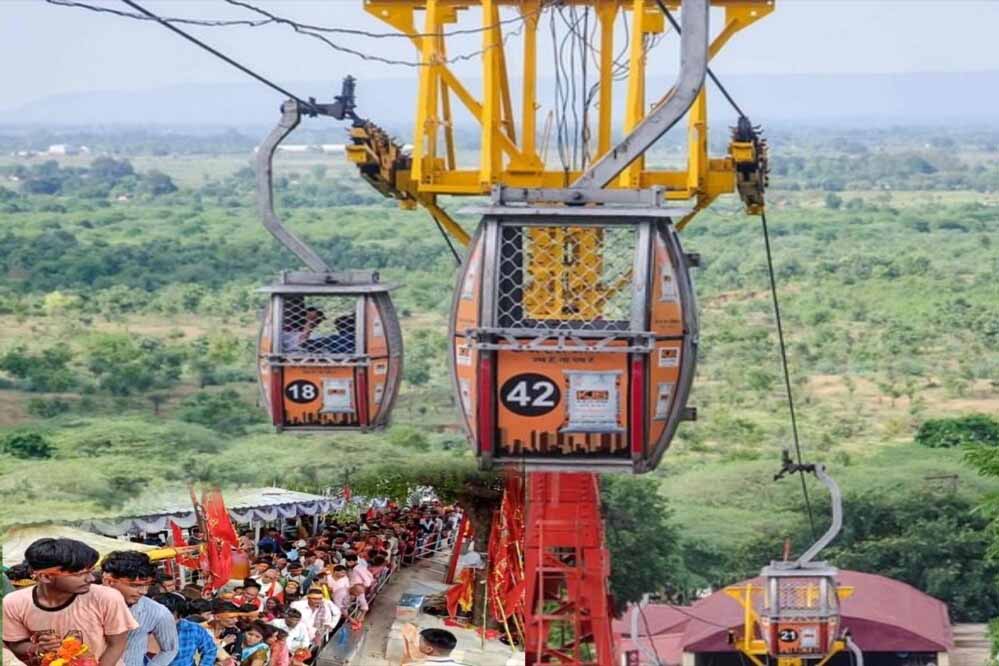 मैहर मंदिर में शुरू हो गई है नवरात्रि की तैयारी, दरबार तक जाने वाला रोपवे 12 दिनों तक रहेगा बंद