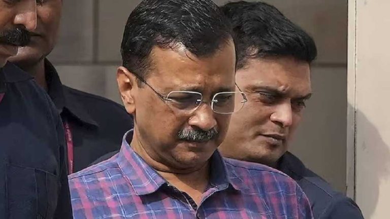 अदालत ने केजरीवाल की उन दो याचिकाओं को खारिज कर दिया