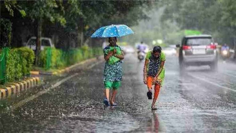 छत्तीसगढ़ में 11 जिलों में रेड अलर्ट के बीच कल शाम से हो रही झमाझम बारिश