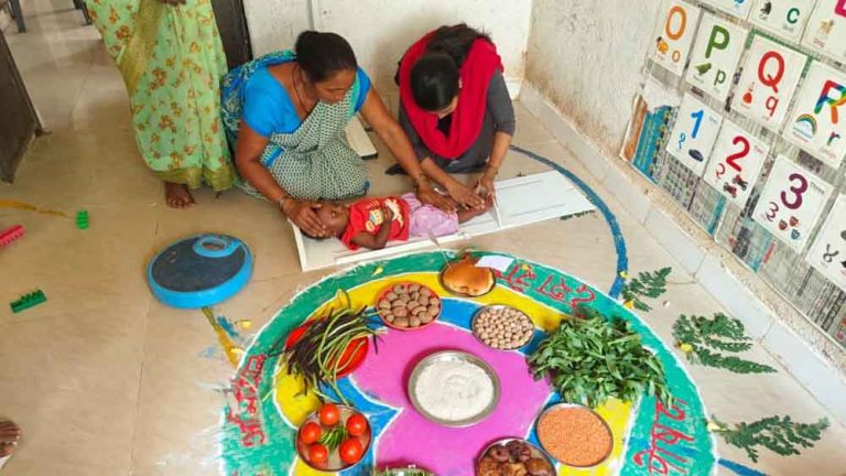 छत्तीसगढ़ के आंगनबाड़ी केंद्रों में चल रहीं पोषण गतिविधियां