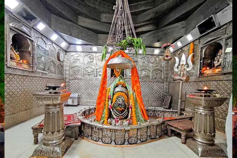 महाकाल मंदिर के गर्भगृह में भक्तों का प्रवेश फिर हो सकता है शुरू