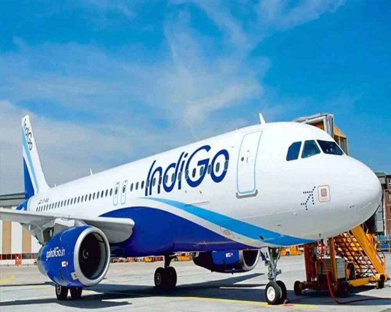 5 घंटे की देरी के बाद मुंबई-दोहा Indigo Flight रद्द, 250 से 300 यात्री फंसे