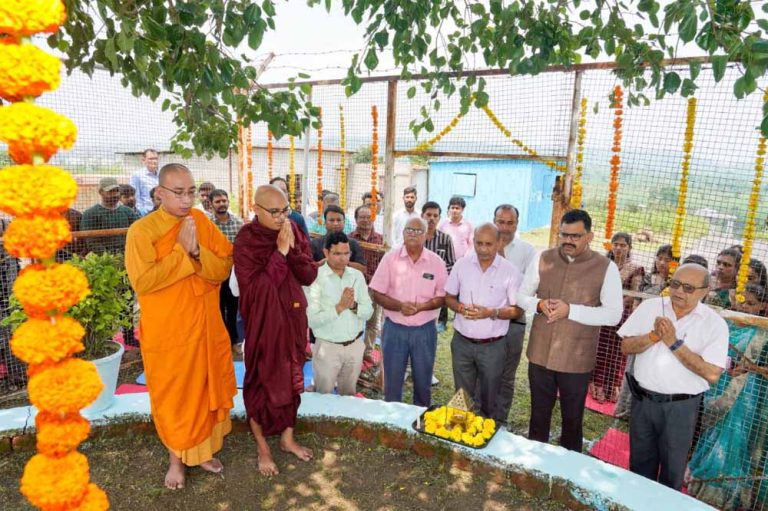 भारतीय ज्ञान परंपरा का केंद्र है सांची विश्वविद्यालय, तलवार और लोभ से नहीं फैला है बुद्ध धर्म- प्रो. लाभ