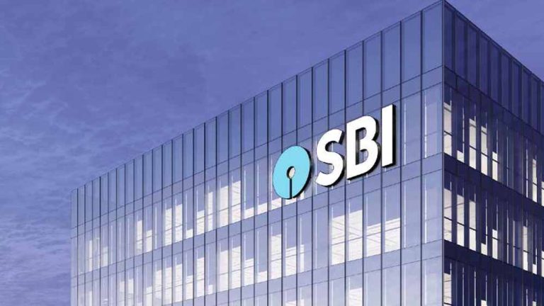 बैंकिंग फ्रॉड के एक मामले में कोर्ट ने SBI को कहा, पीड़ित सीनियर सिटीजन ग्राहक को हर्जाने के रूप में 97 लाख रुपए का भुगतान करे