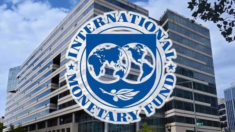 IMF ने पाकिस्तान से कहा वह कृषि और कपड़ा क्षेत्रों को तरजीह देना और कर में छूट देना बंद करे