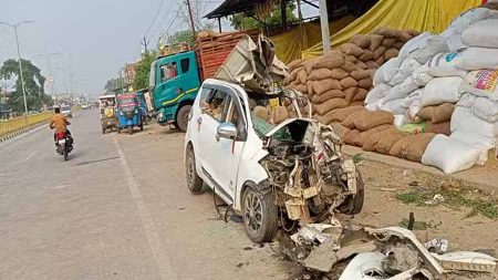 अयोध्या से दर्शन करके लौटते समय सड़क हादसा, तीन मौत