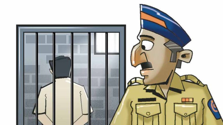 पुलिस ने एएसपी की वर्दी पहनकर घूम रही थी युवती को पकड़ा,असली पुलिस से हुआ सामना तो .....