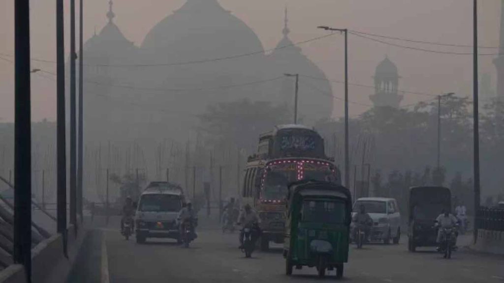 प्रदूषण से भारत ही नहीं पाकिस्तान भी बेहाल, खतरे में 1 करोड़ से ज्यादा बच्चे; UNICEF ने जताई चिंता