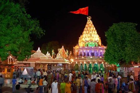 महाकाल मंदिर में नए साल पर व्यवस्थाओं में बदलाव, भक्तों को सुगम दर्शन के लिए खास इंतजाम, दर्शन होंगे सिर्फ 45 मिनट में