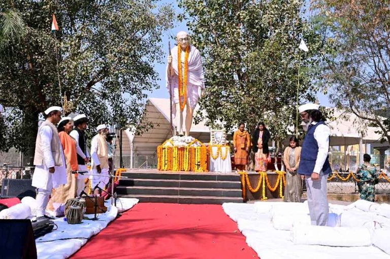 झारखण्ड-मुख्यमंत्री हेमन्त सोरेन बोले-राष्ट्रपिता महात्मा गांधी के विचारों से हमें हमेशा मार्गदर्शन मिलता रहेगा