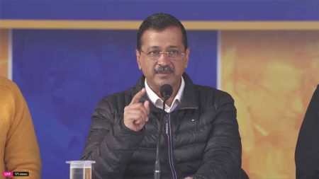 आप पार्टी के राष्ट्रीय संयोजक अरविंद केजरीवाल ने पार्टी का कैंपेन सॉन्ग लॉन्च किया, योजनाओं के बारे में बताया है