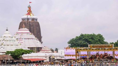 जगन्नाथ मंदिर के ऊपर उड़ा ड्रोन, आधे घंटे तक मंडराने के बाद हुआ गायब, मचा हडकंप