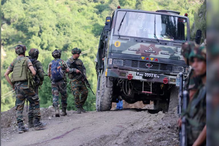 पाकिस्तान ने LoC पर की फायरिंग, भारतीय सेना ने दिया कड़ा जवाब, कई पाक सैनिकों के मारे जाने की खबर